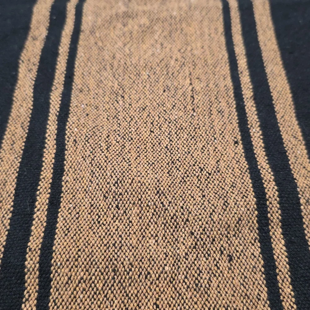 Black and Tan Table Runner, 14x28, Gently Preloved‎